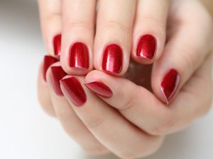rb-red-manicure-4-0809-mdn